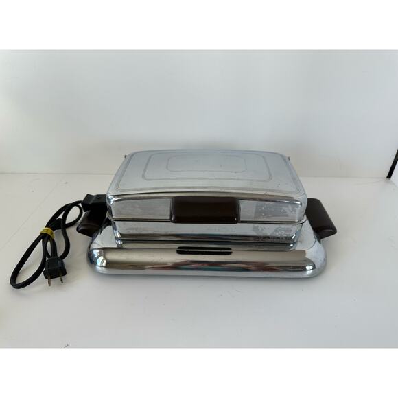 Vtg Boudoir Iron Press Electric Lady Dover St Louis USA Intimates Handkerchiefs - Picture 2 of 8